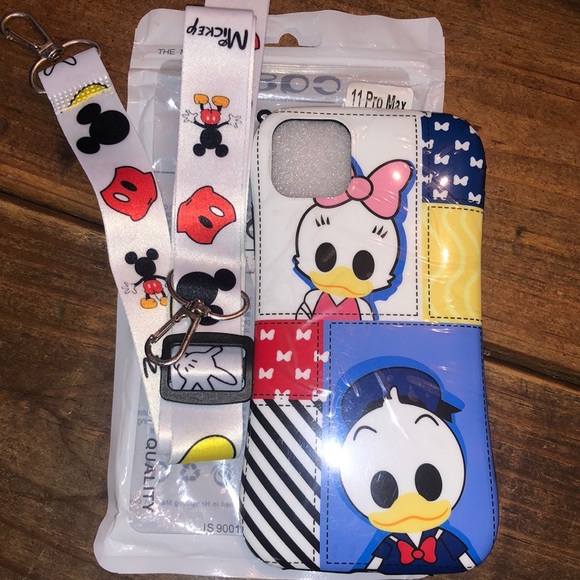 Disney 11 Pro Max case with lanyard - Picture 6 of 6